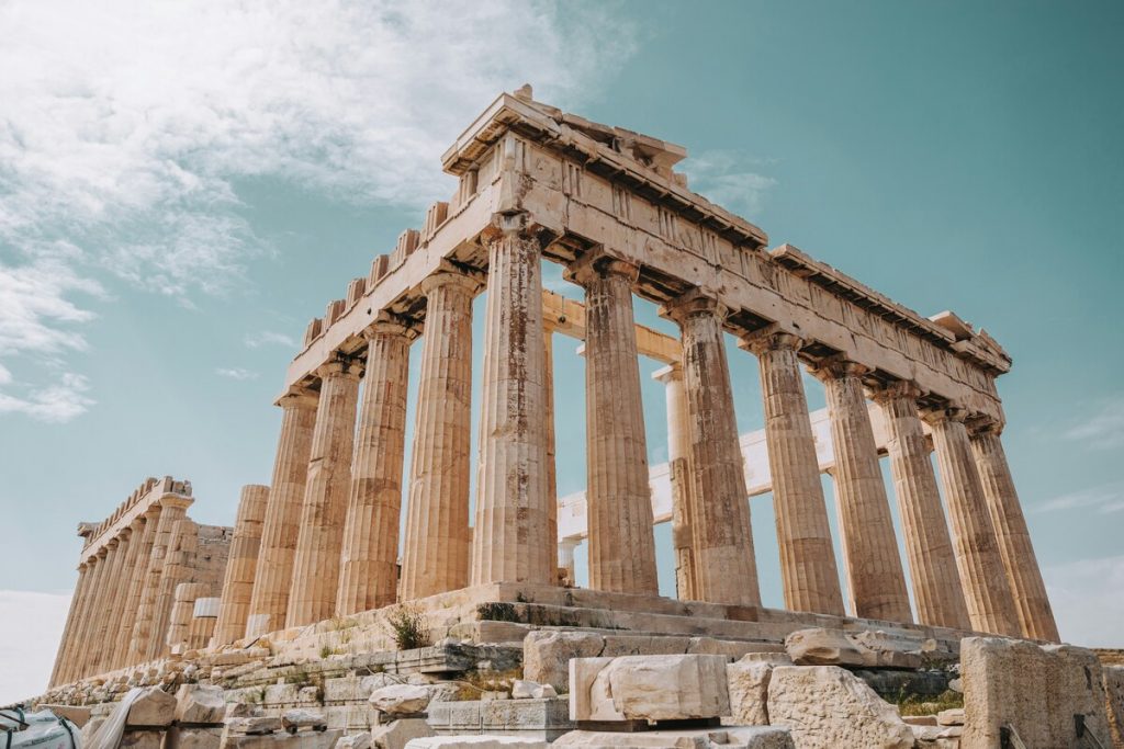 L'Acropole d'Athènes - Le célèbre Parthénon surplombant la ville